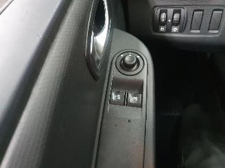 Renault Clio Mk4 0.9 TCe Dynamique GT Line picture 23