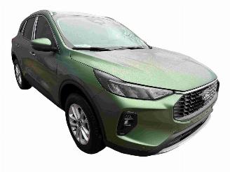 Salvage car Ford Kuga Titanium 2024/7