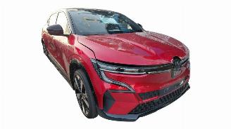 rozbiórka samochody osobowe Renault Mégane E-Tech 5 Electric 2023/10