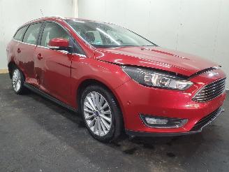 Salvage car Ford Focus 1.0 EcoBoost 125pk Euro6 2016/3
