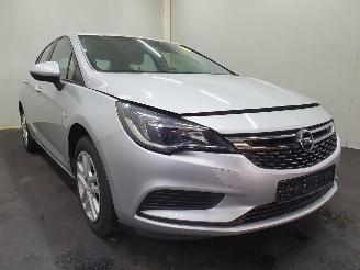 rozbiórka samochody osobowe Opel Astra K B16 Edition 1.0 EcoFlex 2016/4