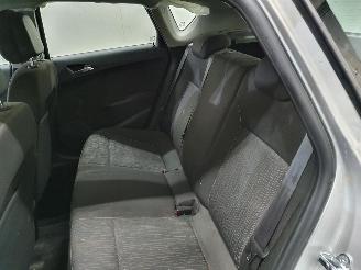 Opel Astra J Edition 1.4 picture 12