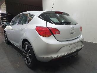 Opel Astra J Edition 1.4 picture 4