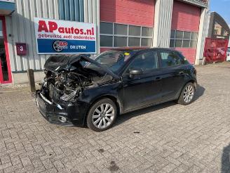 Vrakbiler auto Audi A1 A1 Sportback (8XA/8XF), Hatchback 5-drs, 2011 / 2018 1.6 TDI 16V 2012/4