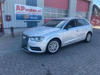 demontáž osobní automobily Audi A3 A3 Sportback (8VA/8VF), Hatchback 5-drs, 2012 / 2020 1.4 TFSI 16V 2013/9