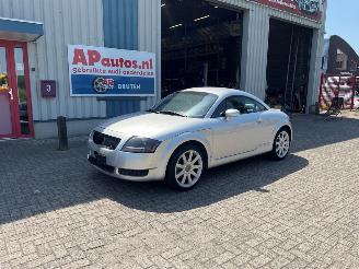 uszkodzony samochody osobowe Audi TT 1.8 20V TURBO 1999/7
