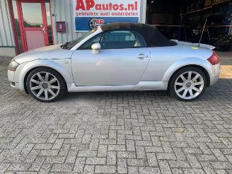 Audi TT TT Roadster (8N9), Cabrio, 1999 / 2007 1.8 T 20V Quattro picture 2