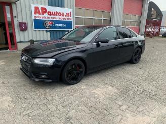 Vrakbiler auto Audi A4 A4 (B8), Sedan, 2007 / 2015 1.8 TFSI 16V 2013/11
