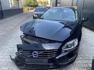 disassembly passenger cars Volvo V-60 V60 I (FW/GW), Combi, 2010 / 2018 2.4 D6 20V Plug-in Hybrid AWD 2015