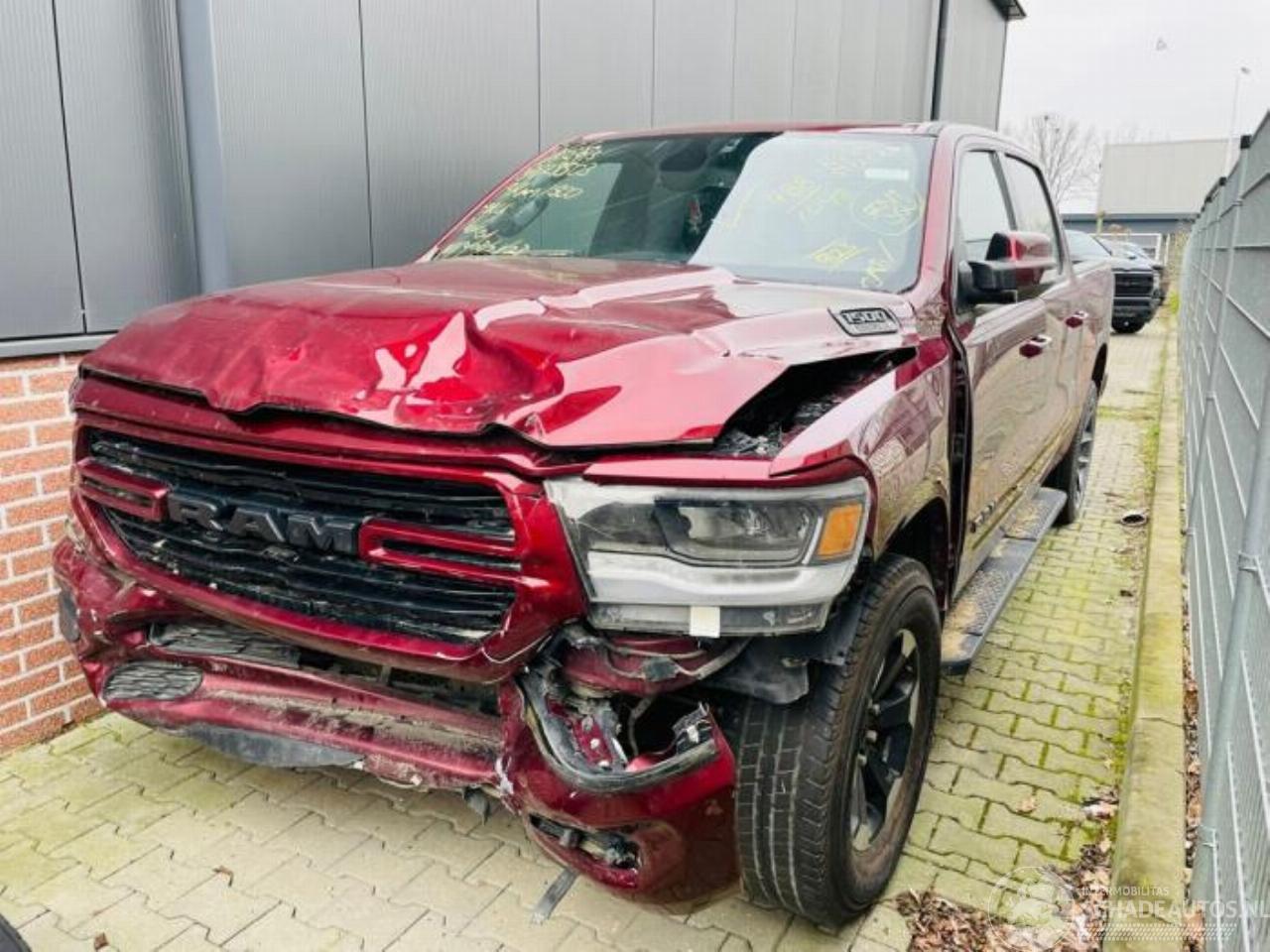 Dodge Ram 1500 Crew Cab (DS), Pick-up, 2010 / 2018 5.7 Hemi V8 4x4