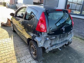 Peugeot 107 107, Hatchback, 2005 / 2014 1.0 12V picture 3