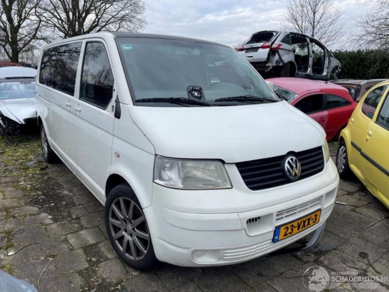 Volkswagen Transporter Transporter T5, Van, 2003 / 2015 2.5 TDi