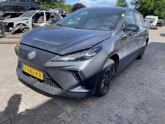 Dezmembrări autoturisme MG MG4 MG4 Electric, Hatchback, 2022 Comfort, Luxury 64 kWh 2023/11
