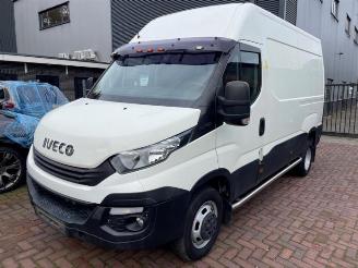 Coche siniestrado Iveco New Daily New Daily VI, Van, 2014 35C18, 40C18, 50C18, 65C18, 70C18, 35S18 2017