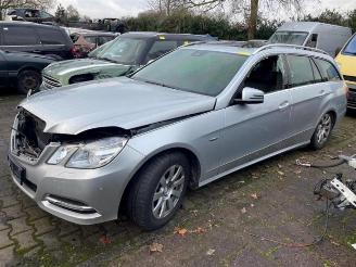 Coche siniestrado Mercedes E-klasse E Estate (S212), Combi, 2009 / 2016 E-250 CDI 16V BlueEfficiency 4-Matic 2012