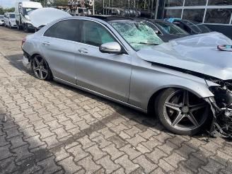 Vrakbiler auto Mercedes C-klasse C (W205), Sedan, 2013 / 2021 C-350 e 2.0 16V 2015