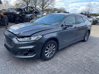 Vrakbiler auto Ford Mondeo Mondeo V Wagon, Combi, 2014 / 2022 2.0 Hybrid 16V 2019/9