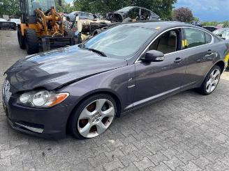 Vrakbiler auto Jaguar XF XF (CC9), Sedan, 2008 / 2015 4.2 S V8 32V 2010/9