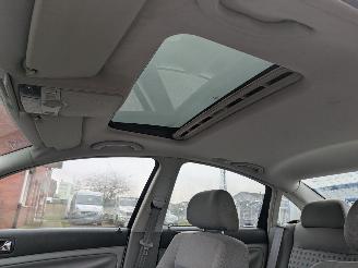 Volkswagen Passat 1.6 picture 12