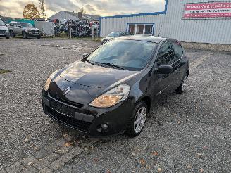 Auto da rottamare Renault Clio CLIO III BERLINE 3PRTES 2009/7