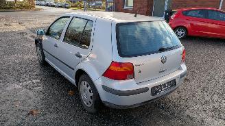 Volkswagen Golf  picture 8