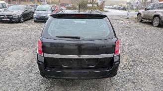 Opel Astra 2HU picture 6