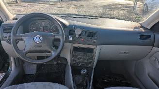 Volkswagen Bora 2.0 picture 11
