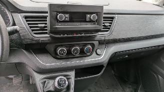 Renault Trafic 2.0 picture 12