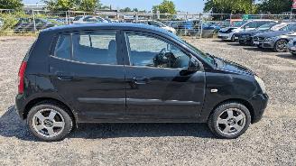 Kia Picanto LX picture 3