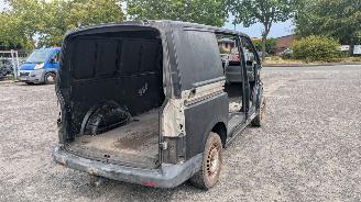 Volkswagen Transporter T5 picture 5