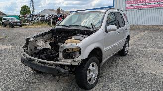 disassembly passenger cars Mercedes ML 163 2003/1