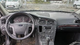 Volvo V-70 2.4 picture 11