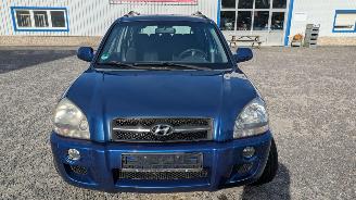 Hyundai Tucson 2.0 picture 2