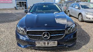 Mercedes E-klasse E 200 Coupe picture 2