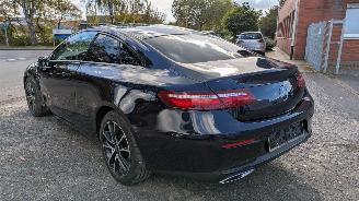 Mercedes E-klasse E 200 Coupe picture 7