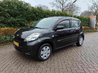 uszkodzony samochody osobowe Daihatsu Sirion 1.3-16V Comfort 2008/4