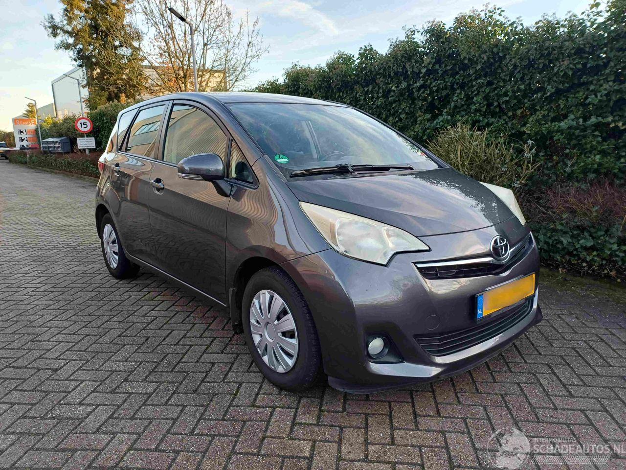Toyota Verso S 1.3 VVT-i Aspiration