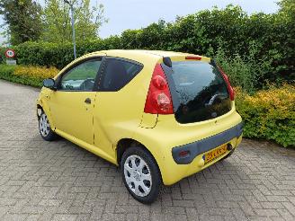 Peugeot 107 1.0-12V XR picture 4