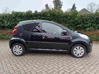 Peugeot 107 1.0 Envy 5drs airco picture 12