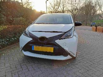 Toyota Aygo 1.0 VVT-i x-fun picture 15