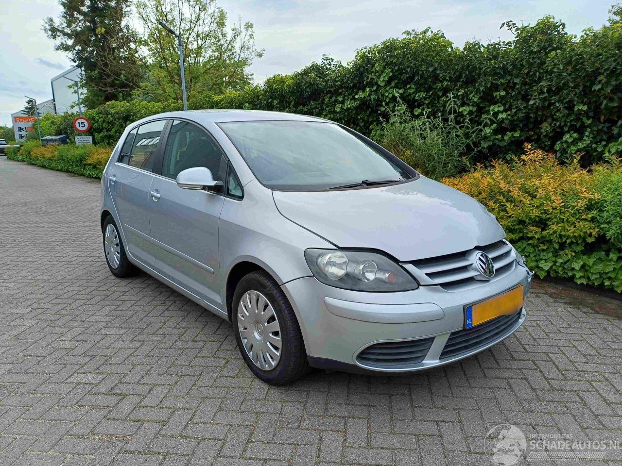 Volkswagen Golf plus 1.6 FSI Optive 3