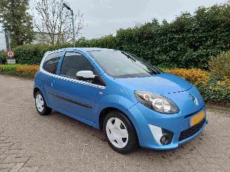Schadeauto Renault Twingo 1.2-16V Collection airco 2011/7