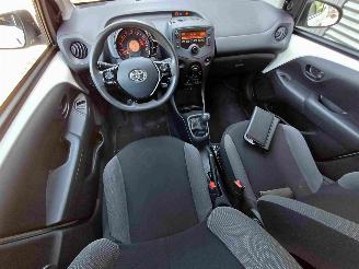 Toyota Aygo 1.0 VVT-i x-fun 5drs airco picture 8