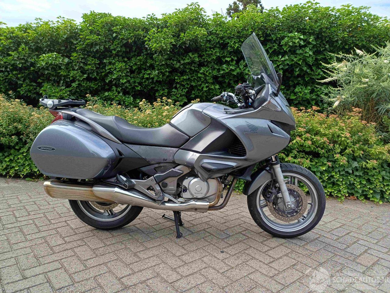 Honda NT 700 Deauville