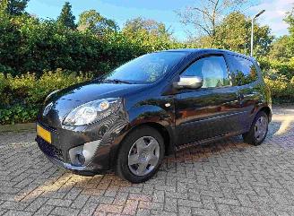 Schadeauto Renault Twingo 1.2-16V Collection 2011/3