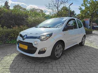 Schadeauto Renault Twingo 1.2 16V Acces 2012/9