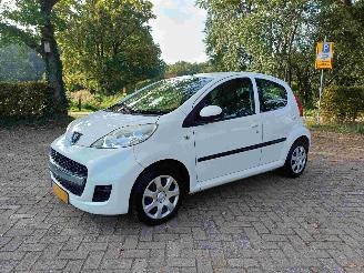 skadebil auto Peugeot 107 1.0-12V XS 5drs airco 2010/9
