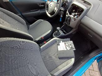 Toyota Aygo 1.0 VVT-i x-play picture 5