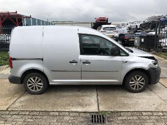 krockskadad bil bedrijf Volkswagen Caddy 2.0tdi 75kW E6 2018/2