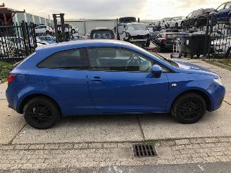krockskadad bil auto Seat Ibiza 14i 16v 63kW 2010/6